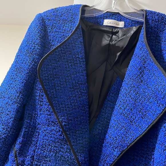 Blazer - Picture 2 of 3